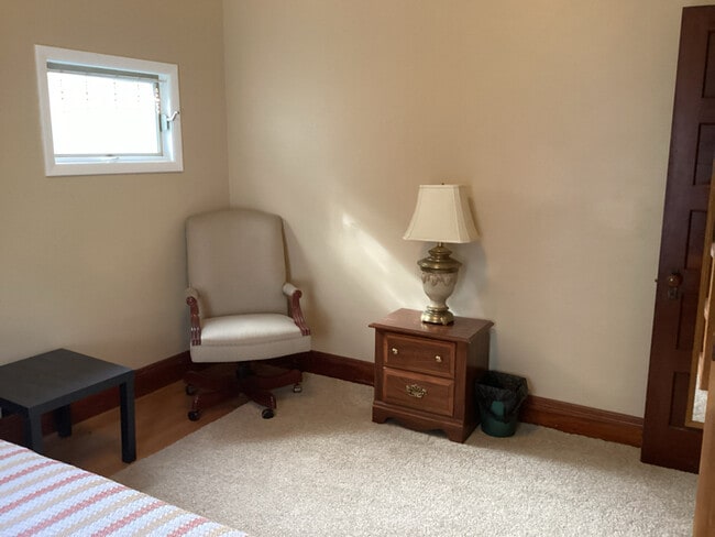 Photo - 269 W Borden Ave