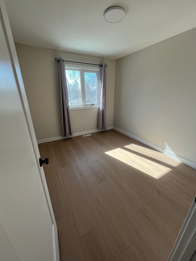 Photo - 345 Springfield Rd Unit 1