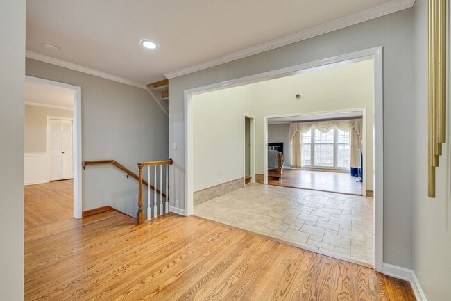 Photo - 6 Bedroom / 3 Bath Home - Johnson City, TN