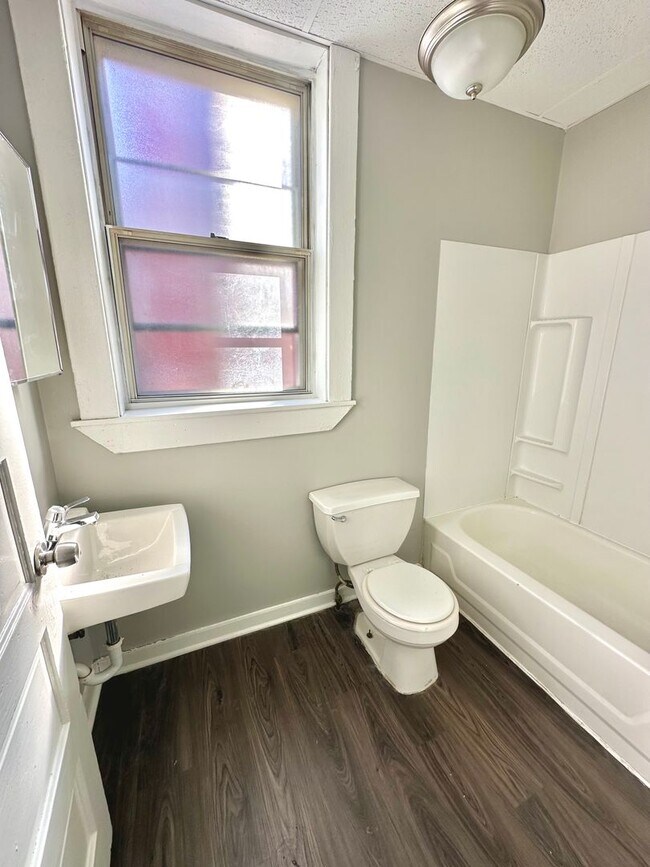 Photo - 2340 LaPlace Street Unit #2