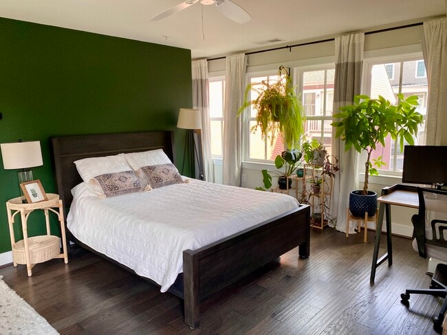 Beautiful, bright room with plentiful windows facing south and north.