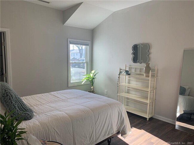 Photo - 168 Greenwood Ave