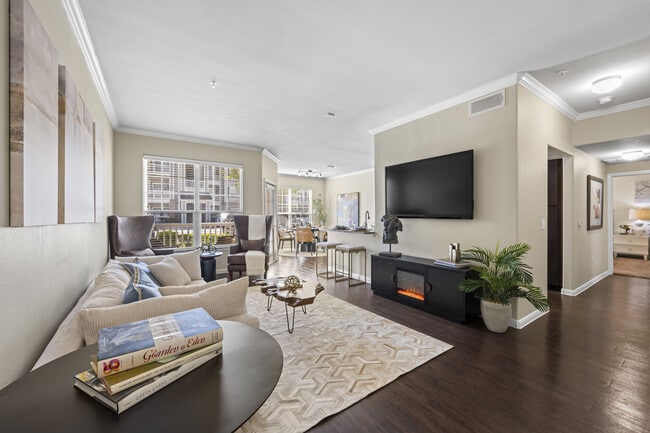 Building Photo - The Pointe at Victoria