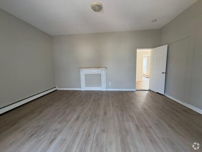 Building Photo - 57 Stevens St Unit 2 Rental