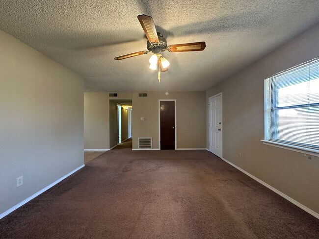 Photo - * Move-In Special * Charming 3 Bed / 2 Bat...