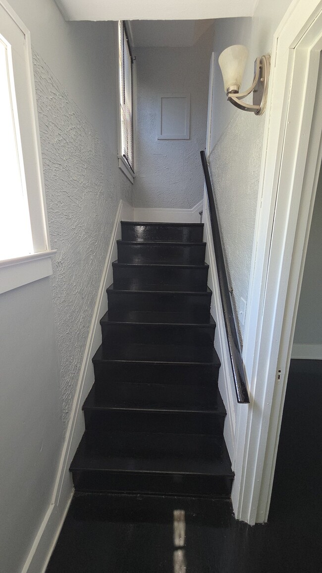 Photo - 485 Sawyer St Unit 1