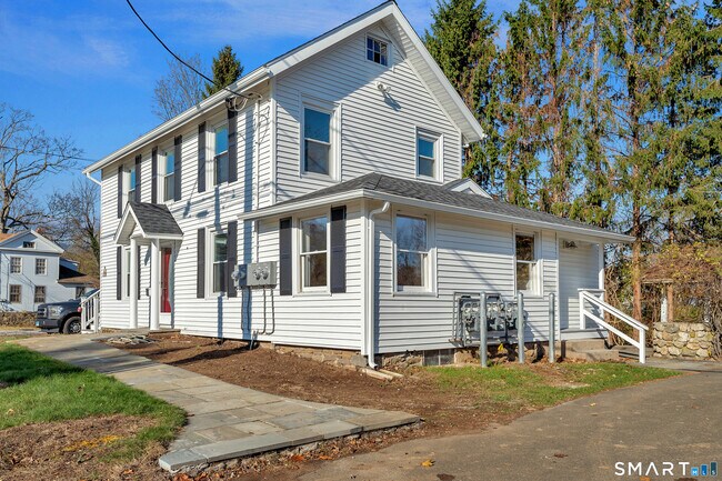 Photo - 368 Boston St Unidad B