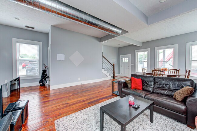 Photo - 1129 Cottage Ave