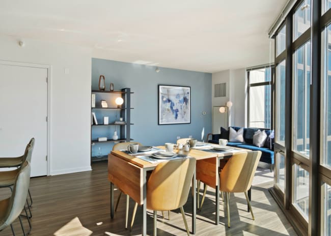 Photo - 370 N Jefferson St