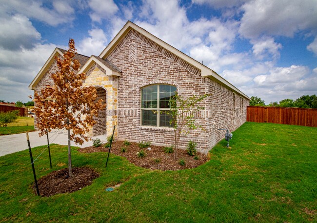 Photo - 3240 Willow Ter Ln