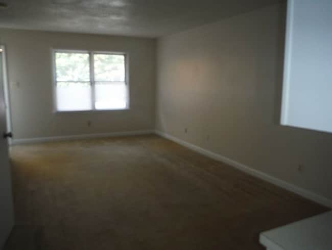 Photo - 104 Cedar Ct