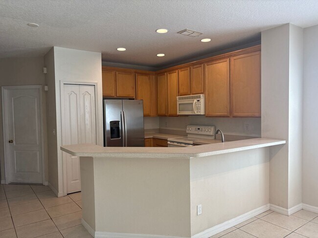 Photo - 3 bed 2.5 bath Townhome - Gated Community