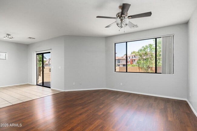 Photo - 7601 E Roosevelt St