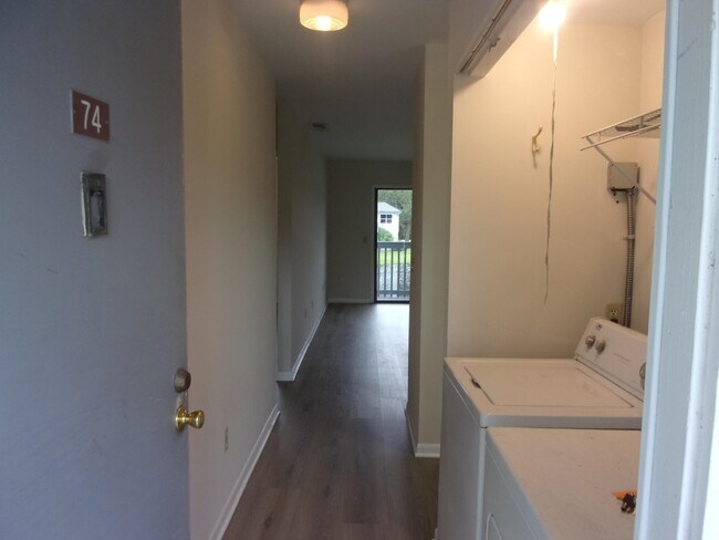 Photo - 700 W Pope Rd