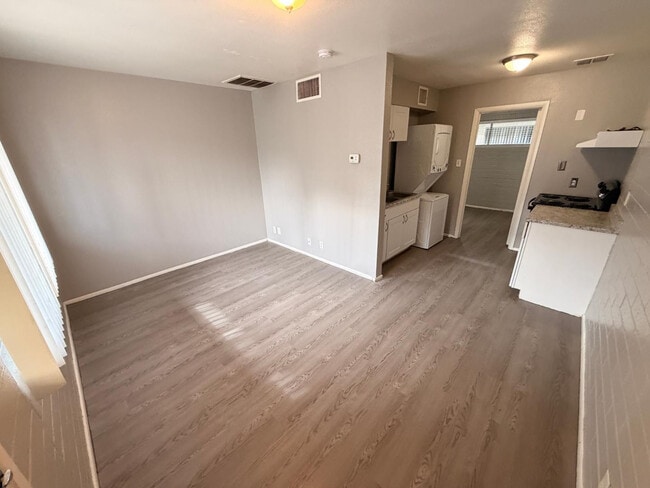 Photo - 6802 W Glendale Ave Unit 8