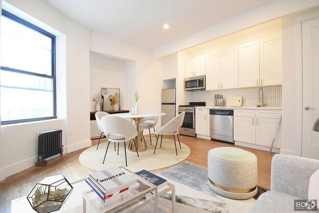 Building Photo - 45 Tiemann Pl Unit 1N Rental