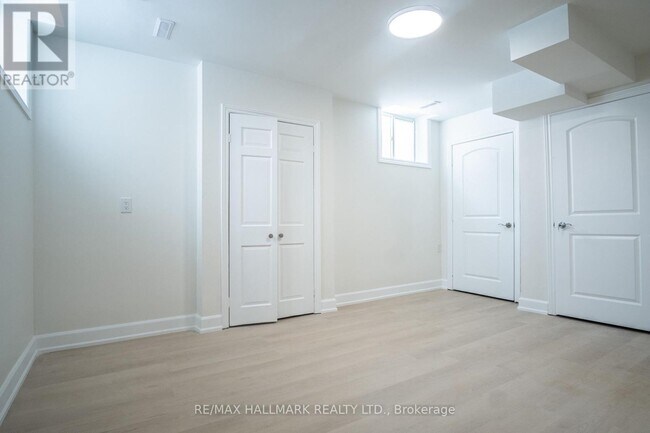 Photo - 118 Fairholme Ave