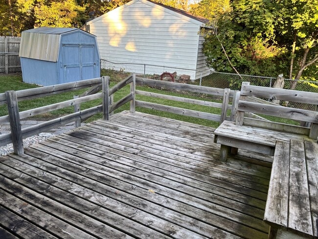 Photo - 803 McDonnell St