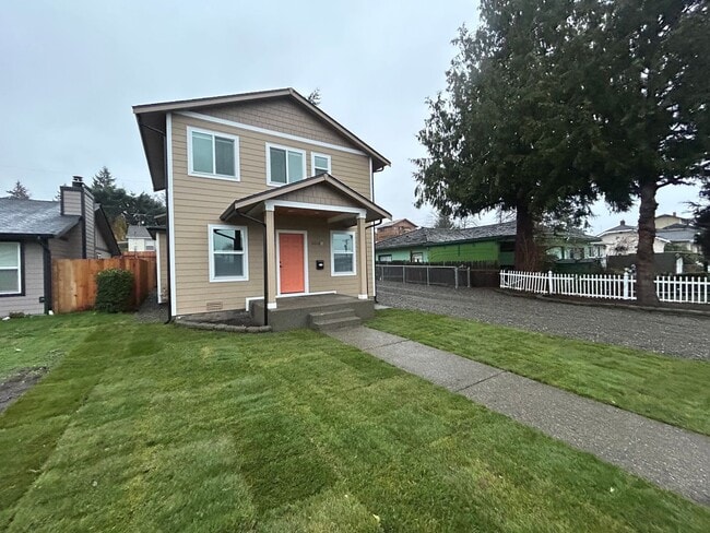 Photo - New build Beautiful 3bd, 2bath House in North Tacoma!
