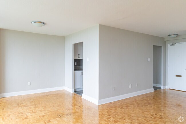 1BR, 1BA - 765SF -Living Room - Trillium Apartments