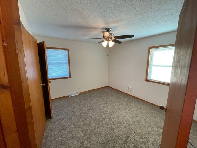 Photo - 308 S Main St