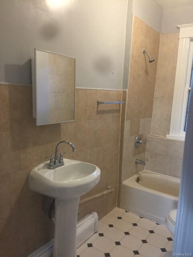 Photo - 104 Winnikee Ave Unit 3