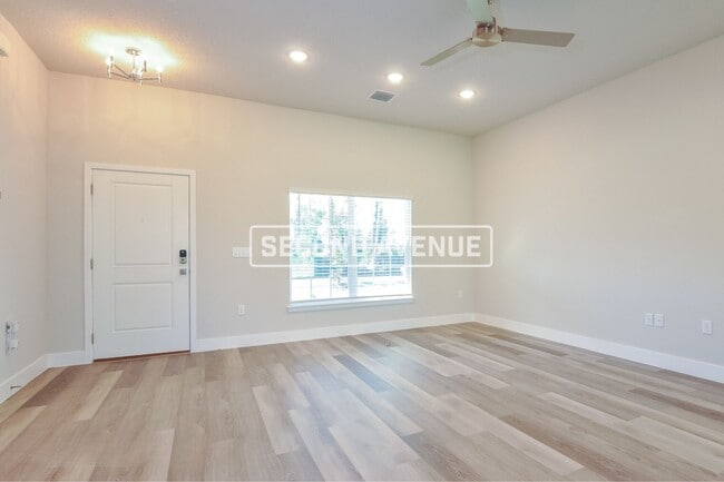 Photo - 63 Sea Trail