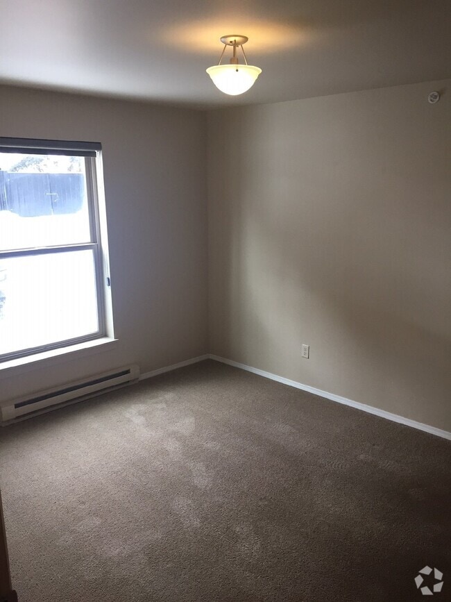 Building Photo - 620 S 20th Ave Unit 204 Rental