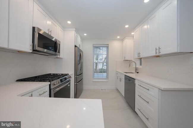 Photo - 15 Llanfair Rd