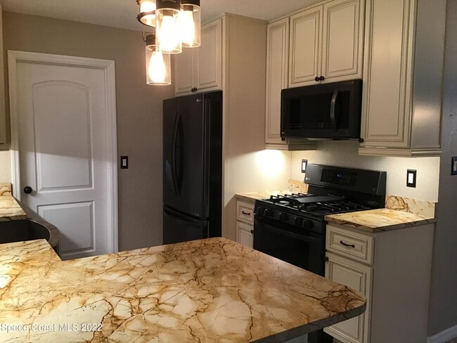 Photo - 2859 Kingston Ln