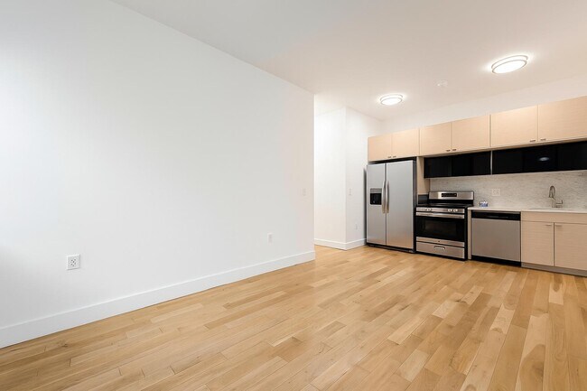 Photo - 605 W 137th St Unit 1