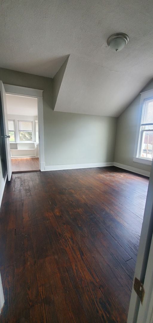 Photo - 152 E Fifth St