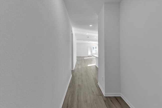 Photo - 5009 Hazelnut Ln