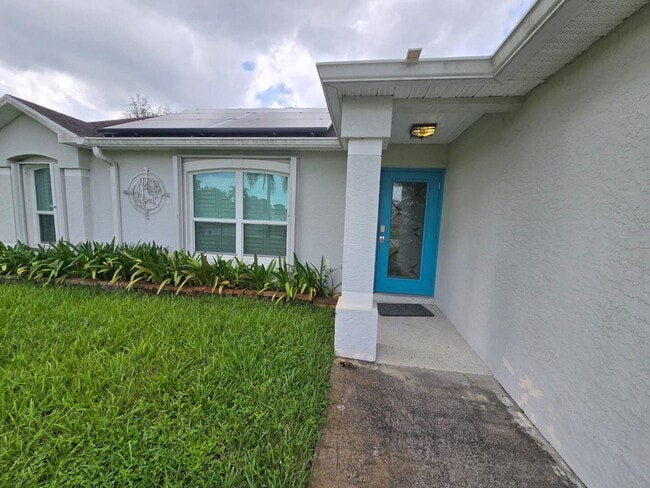 Photo - 862 SW Carmelite St