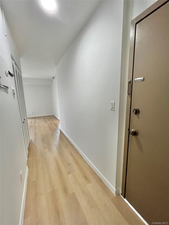 Photo - 501 N Barry Ave Unit 2F