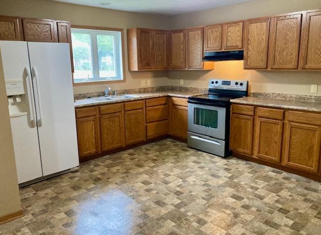 Building Photo - 2429 Elm St