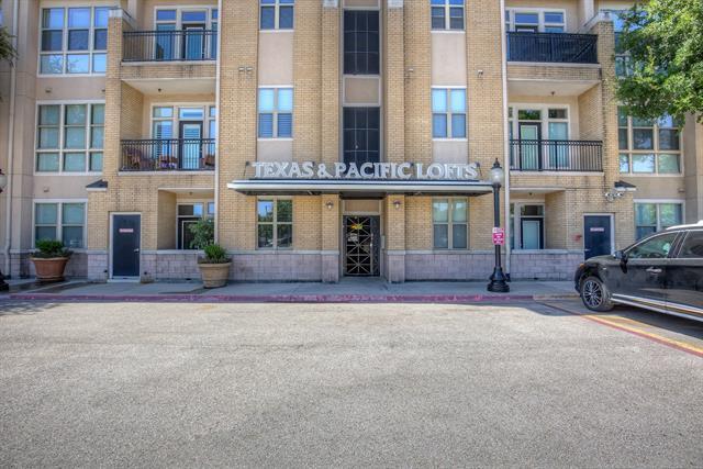 Building Photo - 201 W Lancaster Ave Unit 314 Rental