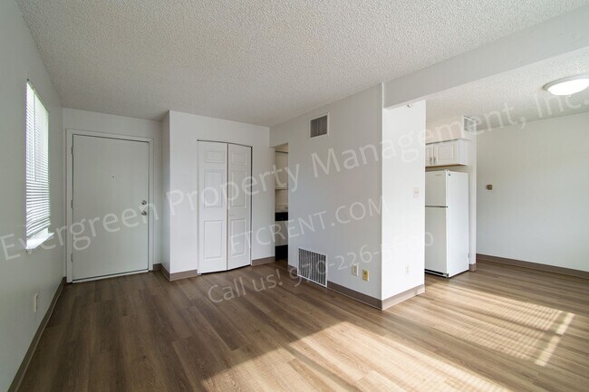 Photo - 1705 Heatheridge Rd