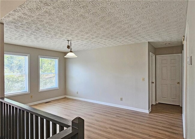 Photo - 5530 Deerfield Pl