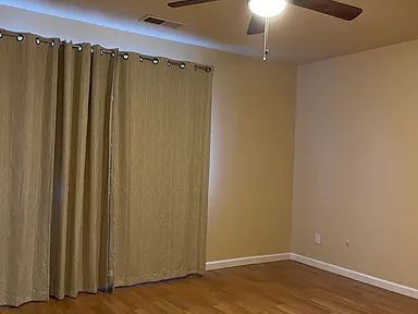 Building Photo - Ready to move-in.