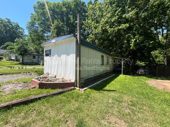Photo - 155 Pomona Dr