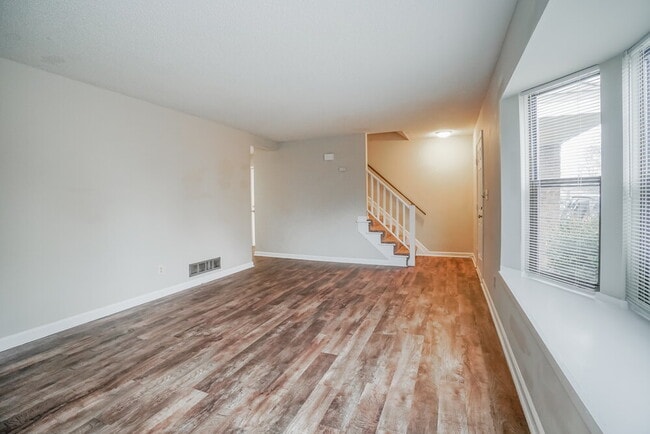 2672 Lynnmore Dr