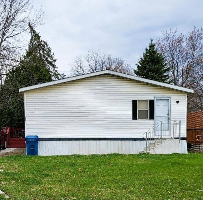 Building Photo - 1801 Davis