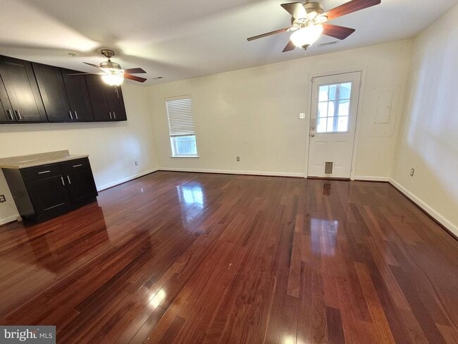 Photo - 8809 Lew Wallace Rd