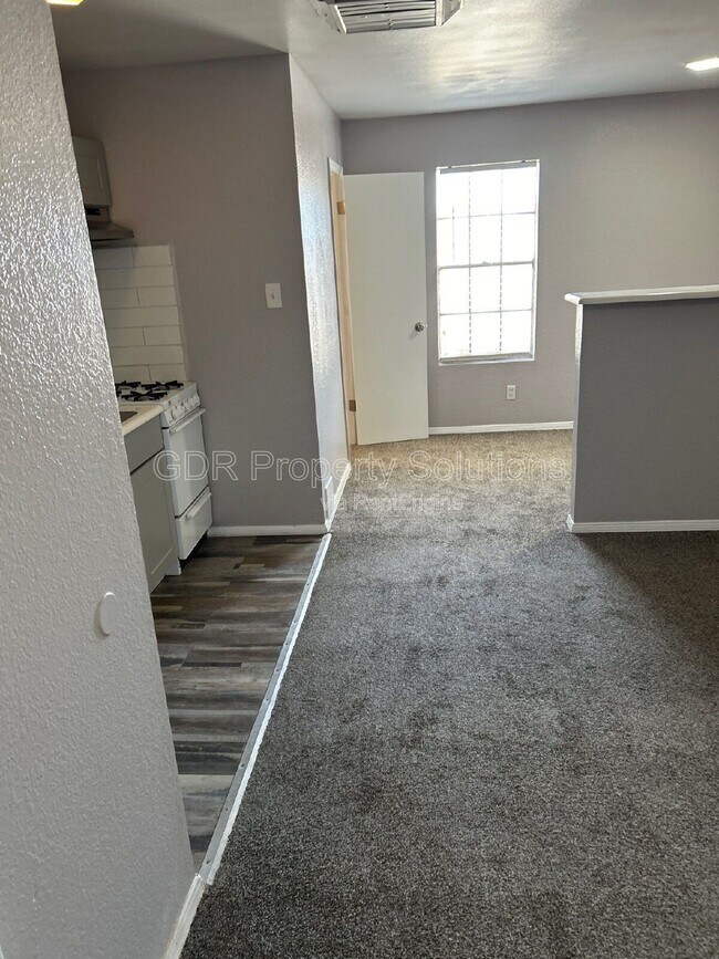 Photo - 401 14th St NW Unidad 37