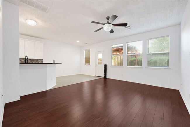 Photo - 16106 Greenport Ln