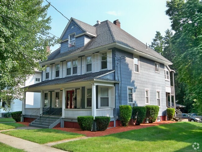 Building Photo - 35 Curtis Ave Rental