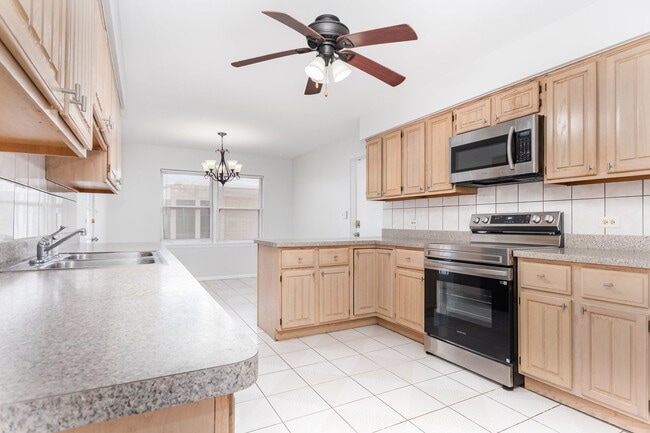 Photo - 2913 Kensington Ave