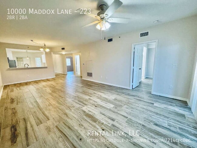 Photo - 10000 Maddox Ln Unidad 223