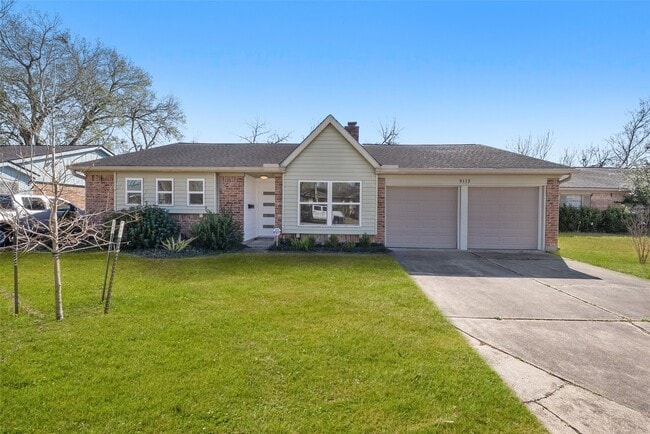 Building Photo - 9115 Tanager St